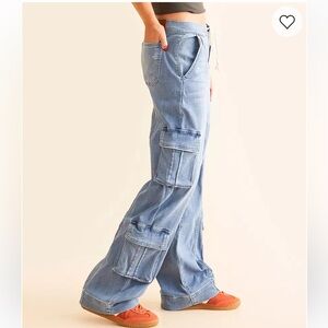 Hidden Alyx Baggy Cargo Stretch Women’s Denim Jean Size 26 Waist Measures 30”
